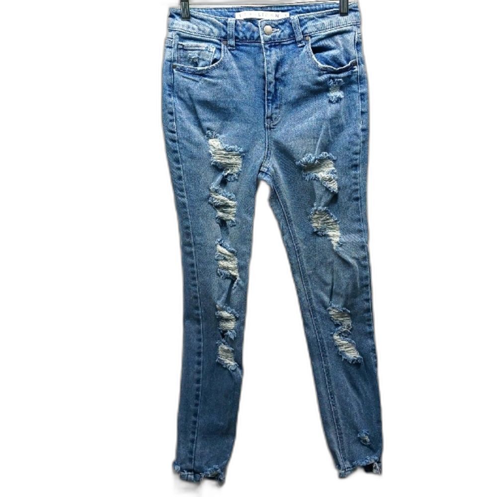 Tinseltown 7 Distressed Skinny Leg 5 Pocket Lightwash Stretch Denim Jeans 28W..
